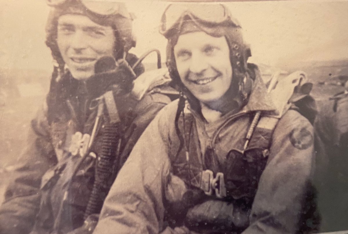 DC_SLP_roxbrown's tweet photo. Had the pleasure of speaking w/WWII vet/fighter pilot Major Jack Hallett,99! He is funny, humble &amp; has fascinating stories to tell about having served. He waa awarded the Distinguished Flying Cross, which is big, &amp; he will be featured at Eustis’ Georgefest Parade Sat morning. https://t.co/Kj3CmjnNHP