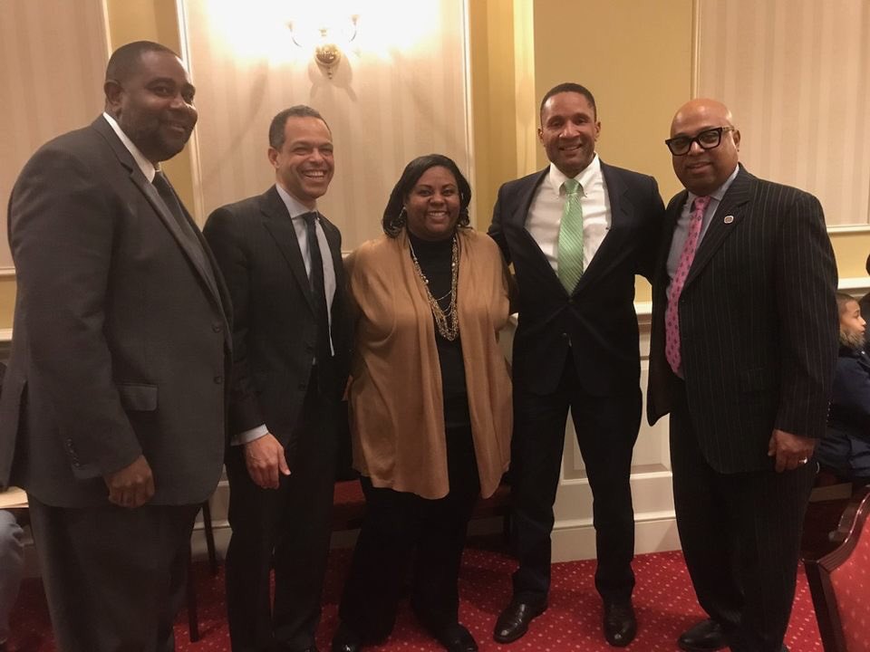 CmalHawkins's tweet photo. Happy to support our District 47 Legislative team at their District Night in Annapolis!
@mddems #HawkinsOutNAbout
#BuildingThePeoplesMovement https://t.co/LTlFElLKnE