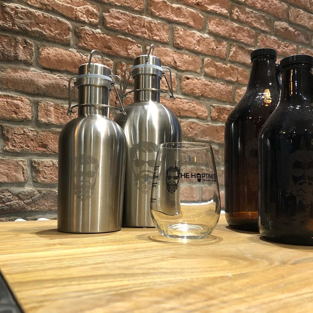 Looking to drink great craft beer from the comfort of your own home? Look no further than <a href="/thehoptimist1/">The Hoptimist</a> 🍺 

Their impressive range of gin and craft beer includes <a href="/saugatuckbrew/">Saugatuck Brewing Co.</a>'s Blueberry Maple Stout and Neapolitan Milk Stout and <a href="/TailGateBrewery/">TailGate Brewery</a>'s Peanut Butter Milk Stout 🥜