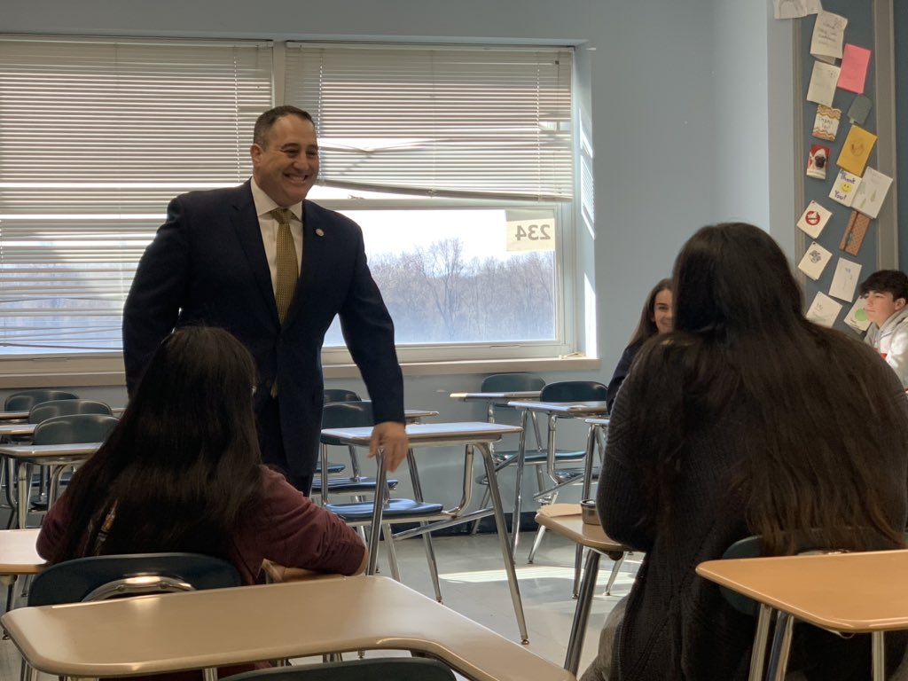 DrGrayMorales's tweet photo. Mr. Terefenko, Director of Homeland Security and Counterterrorism at the Monmouth County Prosecutor’s Office speaks to our @GLP3Mhss students today. Fascinating topics discussed! @Mr_Nemati #MTPShistory #MTPSpride #MUEdD
@MHSSPrincipal https://t.co/CkeHerk5MQ
