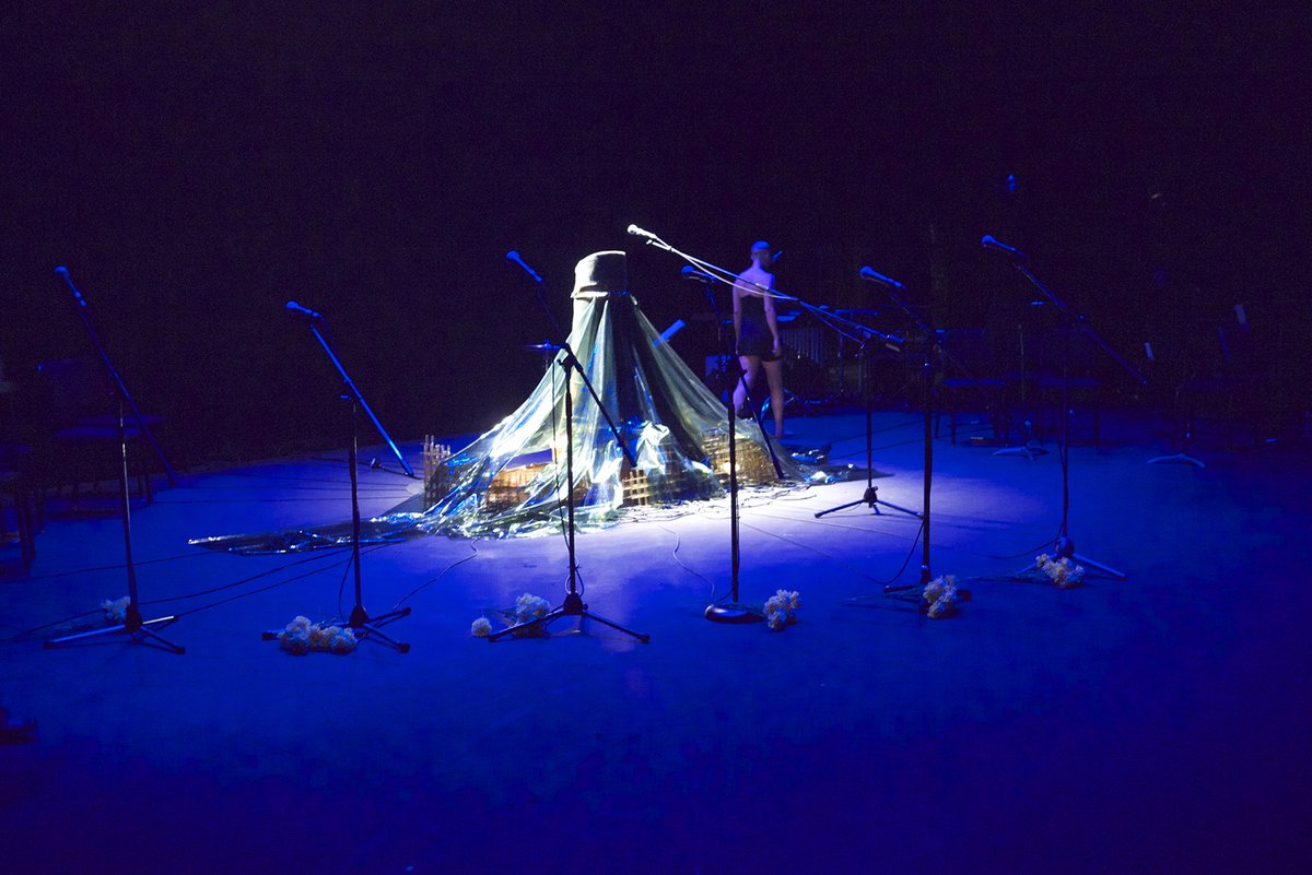 UW_ARTdept's tweet photo. Today, Feb 19 at 5pm learn about focusing on listening and gathering as creative and political acts at our #Spring2020VAC Colloquium #artisttalk by #VisitingArtist Rajni Shah. https://t.co/JtJxUioYag
#UWMadison #artsatuw #art #artist #madisonart #UWMadisonVAC #madison https://t.co/kBUFbf1mcT