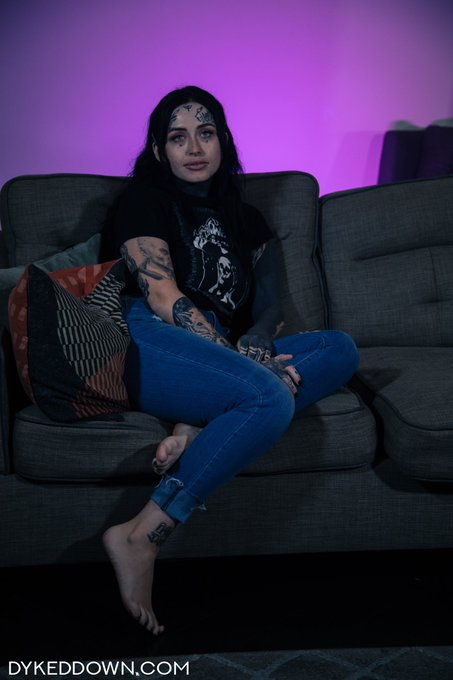 New scene is now live 💋 @DykedDown @Hon3yxmilk https://t.co/CX9k6MCddF https://t.co/bEREPP8mfl<a class="tags" href="/tag/dykeddown">@dykeddown</a><a class="tags" href="/tag/hon3yxmilk">@hon3yxmilk</a><a href="/tag/10yearchallenge"class="tags"><span>#10yearchallenge</span></a>