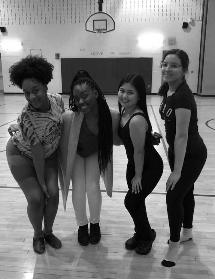 Friday February 21 is the Hall of Fame Game &amp; Senior Night! 
Come out &amp; support your past and present CAVALIERS!
💚⚔️💛
We honor our new inductees &amp; 10 seniors (6 Boys 🏀 &amp; 4 Poms <a href="/JFKPOMS/">Kennedy Poms</a>)!
Girls- 5:30 <a href="/JFK_LadyCavs/">🏀💚Lady Cavs💛🏀</a> 
Boys- 7:15 <a href="/kdyhoops/">#JFKHOOPS</a> 
🚨No Bags or outside food or drinks!