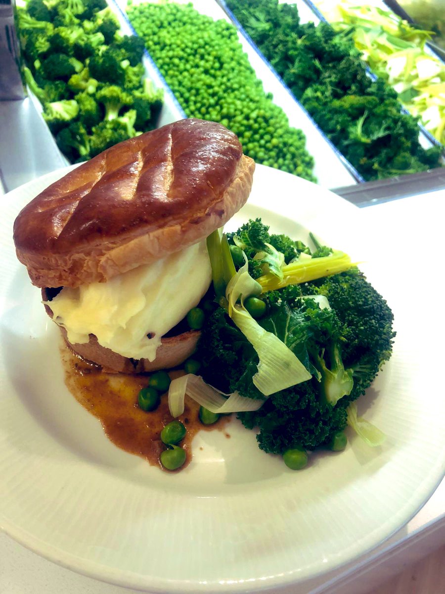 dgilbertson89's tweet photo. What more could you want on a miserable February day than a hearty pie that’s environmentally balanced too? #foodEQ #sustainablefood @BaxterStorey @luksembera https://t.co/nf9YaBfmMe