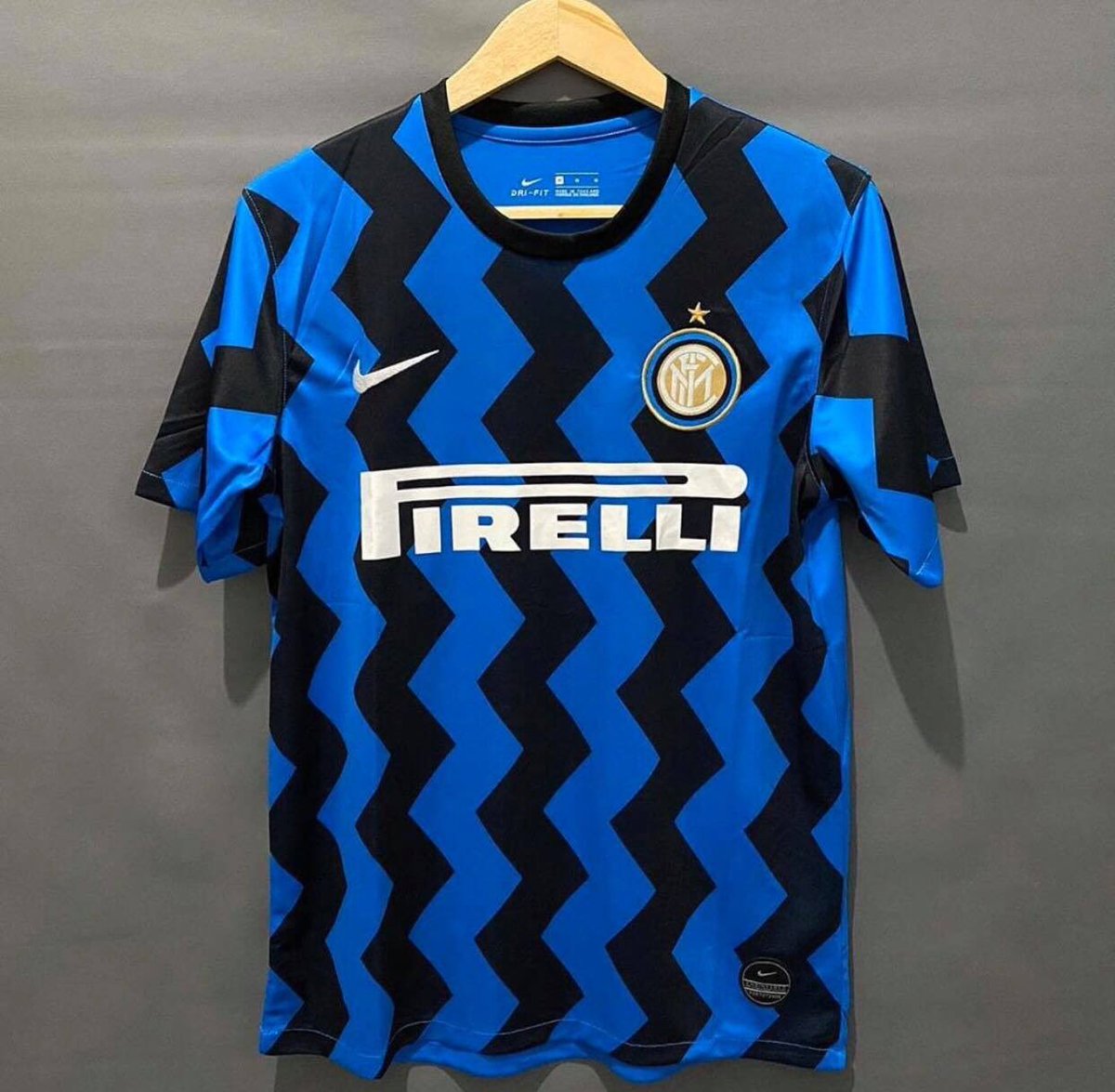 571 Maglie Calcio Originali  Tiffan