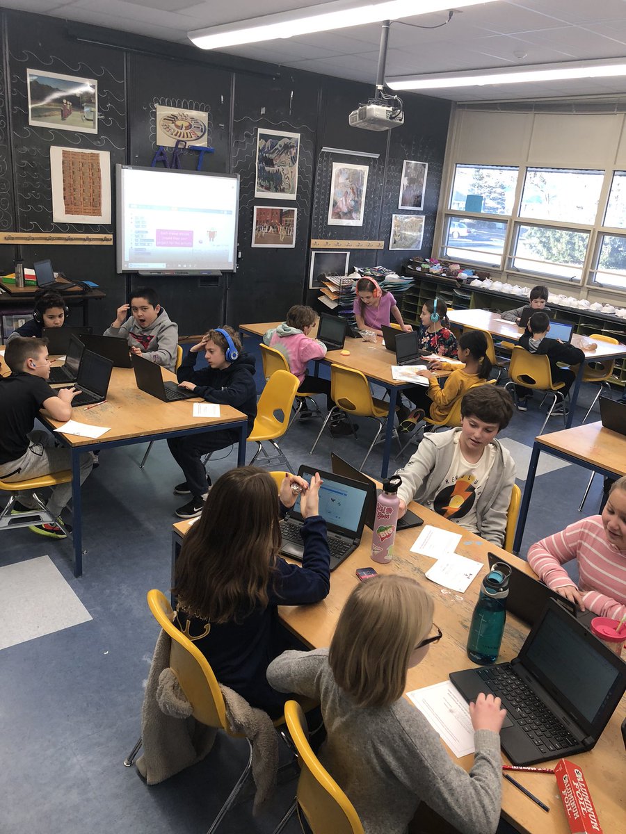 bayviewgeronimo's tweet photo. @BayviewESchool tech club celebrated the 100th day of school with @GoogleCSFirst #mtpspride https://t.co/Yx2FJK6Jvs