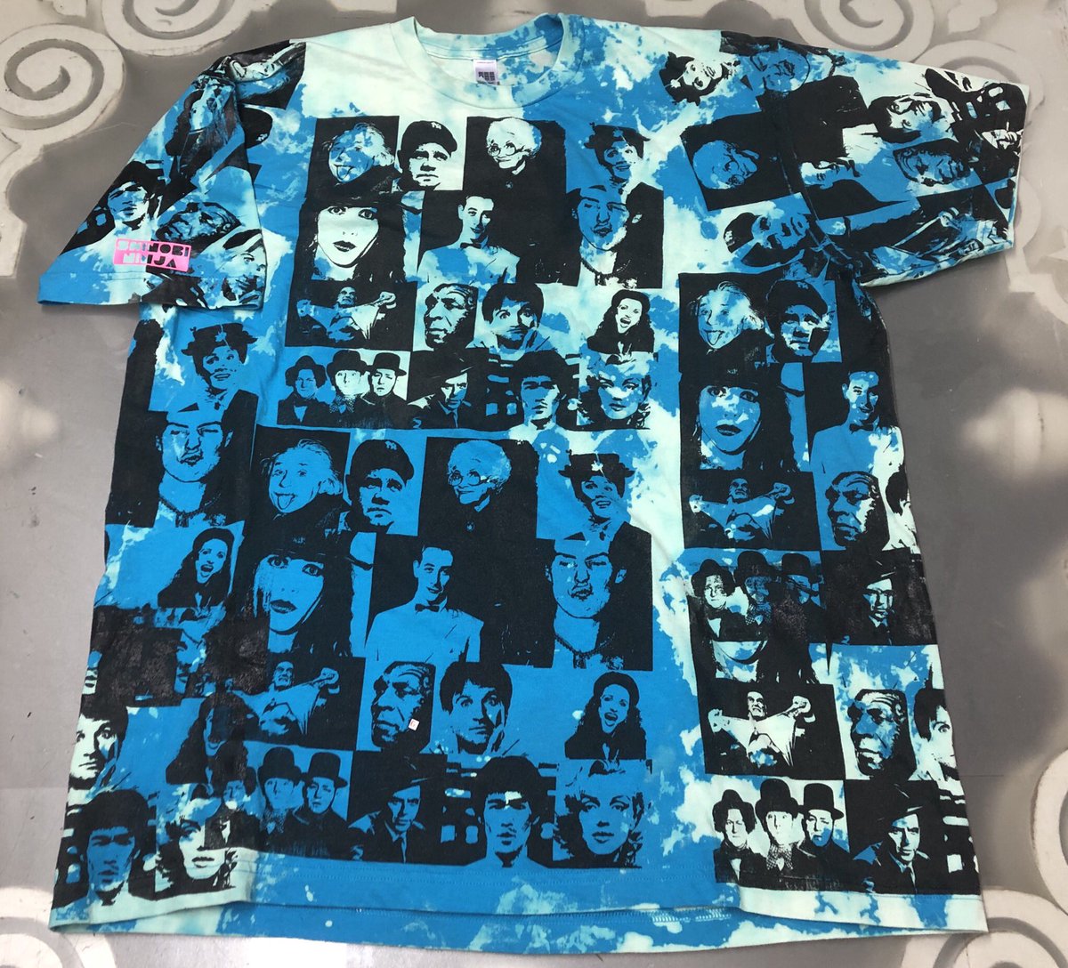 XShinobiNinjaX's tweet photo. NEW PIECE! 😃 Pop Faces Bleached Blue Shirt (XL) 2 Made https://t.co/ahYQBby9su #shinobininjaclothing #davidbowie #lindaperry #baberuth #basquit #warhol #peeweeherman #hulkhogan #thecrow #thejoker #kingdiamond  #ralphkramden #archiebunker #jacktripper #sophiapetrillo https://t.co/SFCLua7J4Q