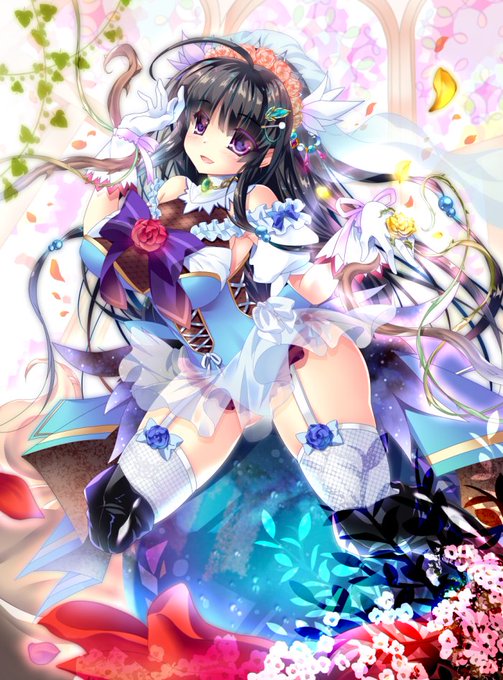 #これを見た人は服の絵を貼れ
露出してるけど装飾いっぱいみたいなやつ 2枚めはシンプルにみえるけどチェーンにしぬほど時間がかかったよ 