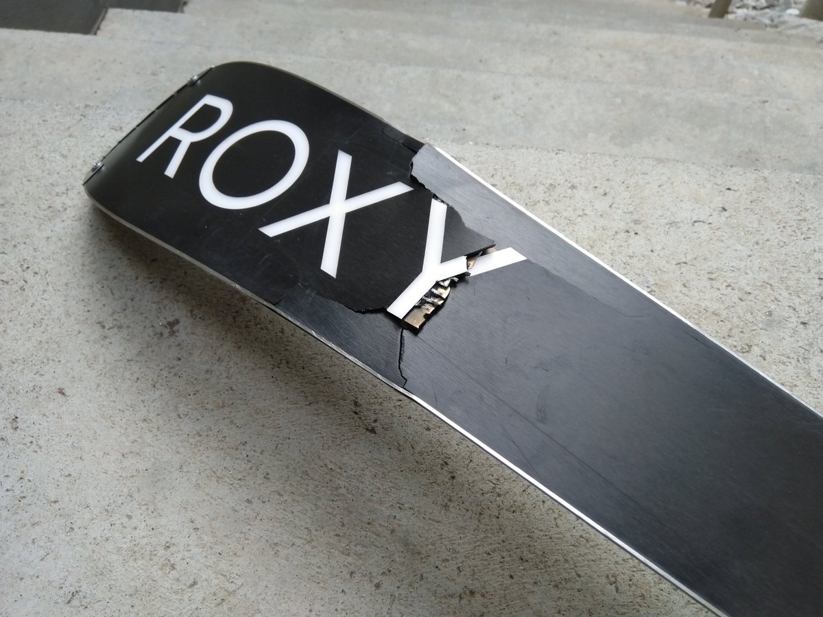 Today, <a href="/Roxy/">ROXY</a> sent me an email admitting that their skis can break unexpectedly while descending a regular slope, and that this is not a manufacturing defect and is not covered by warranty😒. Beware of this brand!