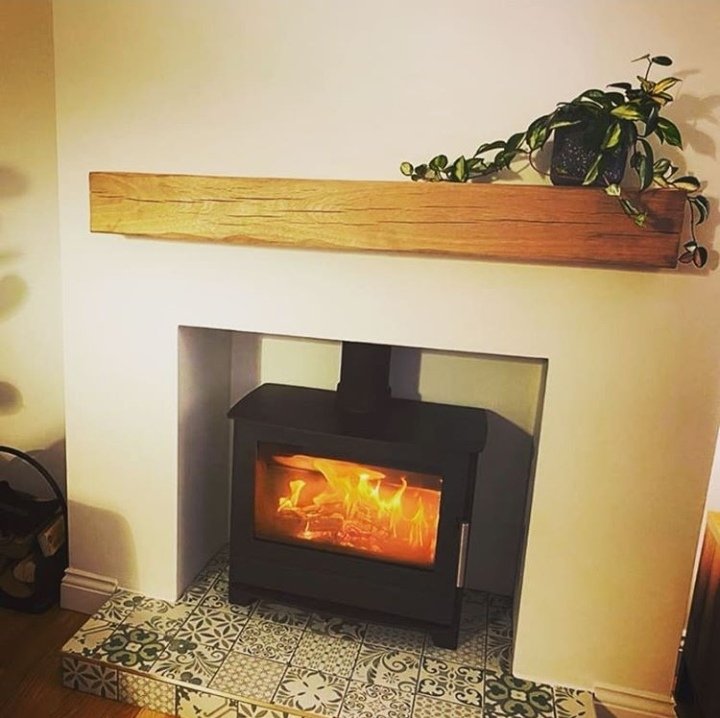 OakfieldBeams's tweet photo. We just love getting our customers finished photos sent in.
#oakmantle #oakbeamssussex #bespoke #airdriedoak #thefinishedlook #rusticfinish #fireplacebeam https://t.co/GTXrWTUKm3