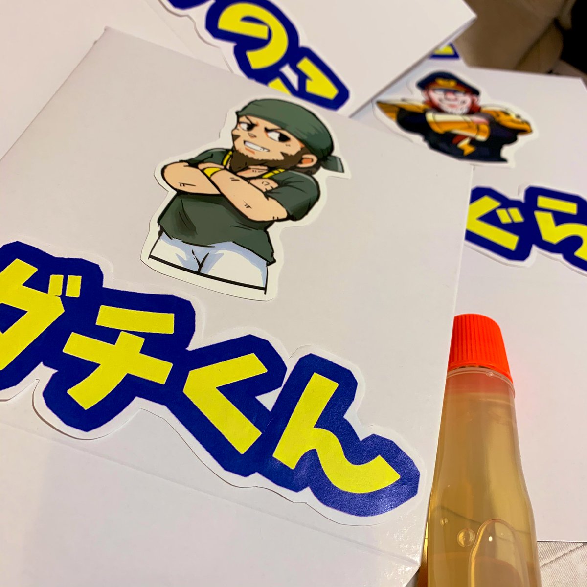 Gsg 倉持由香 トパチャン 観ながら結婚パーティーのエキシビションマッチの準備中 可愛いデフォルメのキャライラストはけすたさん Kesut4 まいまいが切って貼る作業手伝ってくれる ありがと