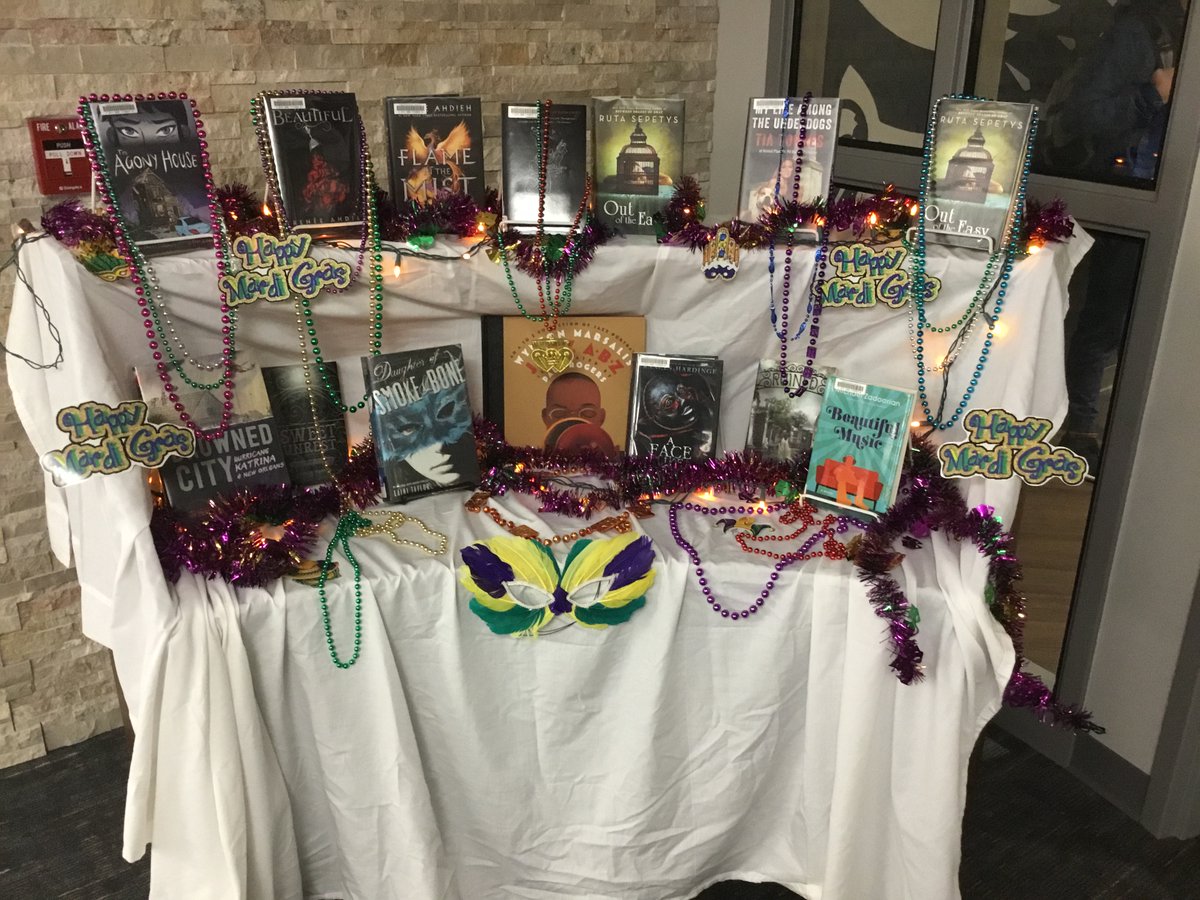 hehslibrary's tweet photo. Krewe De Library- Let the Good Books Roll! https://t.co/Qh8520gJN7
