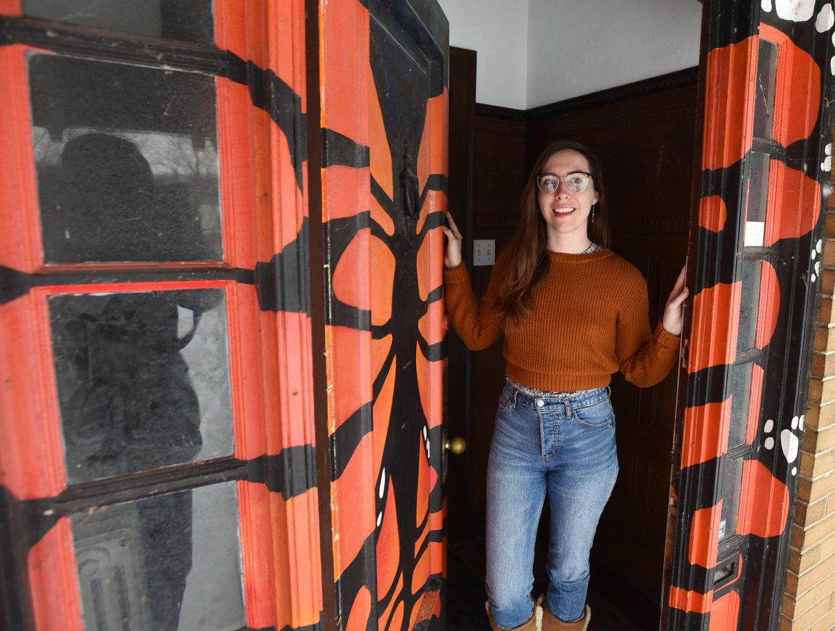 SCMirror's tweet photo. Organizations like Scarborough Arts make sure art is accessible in Toronto's suburbs. https://t.co/FvYa4VgU2b @scararts @artsetobicoke #ScarbTO https://t.co/tjyRZ7KhaG