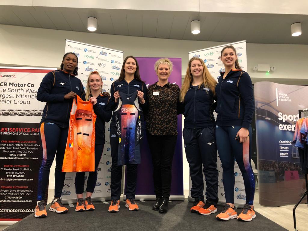 uniofglos's tweet photo. @SevernStars 🏀 At yesterday's @SevernStars launch event, sponsors and supporters came together to present the players with their new kit and celebrate the team ahead of the 2020 season.

📸 Players from @uniofglos are pictured with Head of the School of Sport and Exercise, Dr Anita Navin 👇 https://t.co/H8Yl6RN4Op