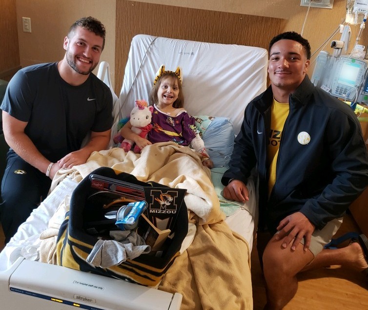 Playing4Hope's tweet photo. "Hope" is defined as a confident yet uncertain expectation of achieving future good. It is especially important to a patients quality of life and sense of well-being. Hope comes in many forms and this is why #playing4hope wants to help our patients find theirs! #WhyWednesday https://t.co/NHgjOvSiuz