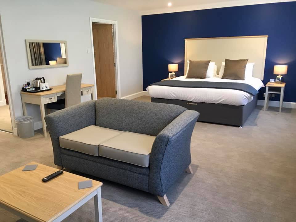 😀 We are delighted to unveil our new stylish room located on the ground floor (102) - Lots of space, double bed, sofa, large wall mounted television, mirrored wardrobes, freestanding bath and walk in shower. What do you think? <a href="/BestWesternGB/">Best Western GB</a> #norwich #norfolk #hotel