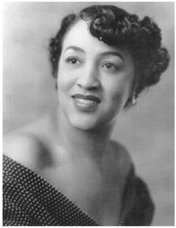 28daysproject's tweet photo. "Necessity is the mother of invention" This month, we honor Mary Beatrice Davidson Kenner who created the sanitary belt to help women move more freely while wearing a pad. Periods certainly didn’t slow her down. Learn more about us here https://t.co/AQdW1E9CWR

#BlackHistoryMonth https://t.co/8ueIyTqPAu