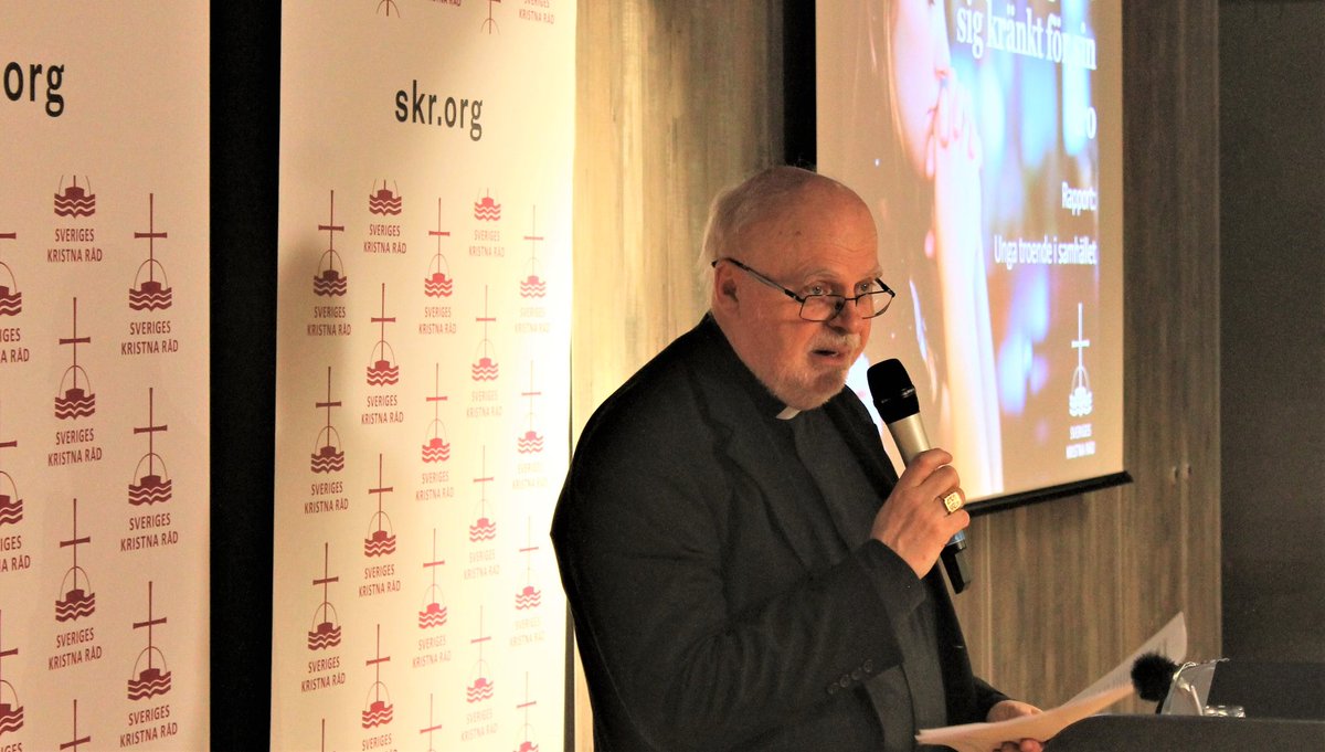 ”Vår undersökning riktar in sig på troende ungdomar från kristna kyrkor. Det finns anledning att tro att exempelvis muslimska och judiska ungdomar har liknande upplevelser och kanske till och med i större utsträckning”, säger biskop Anders Arborelius.
skr.org/ny-rapport-var…