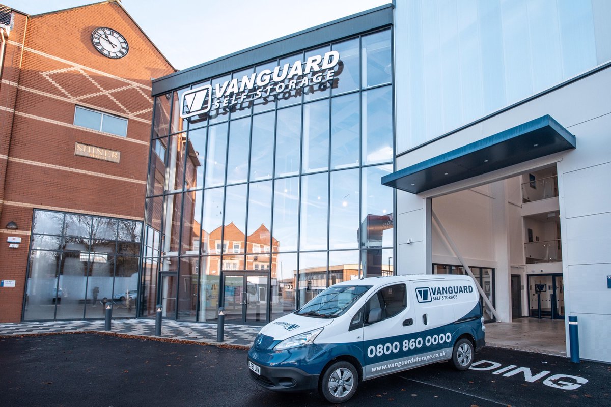 Free man with van service to help you move in when you hire any unit size at Vanguard Self Storage Bristol
 
The van is fully electric so there is zero emissions and its eco friendly

#bristol #vanguardstorage #free