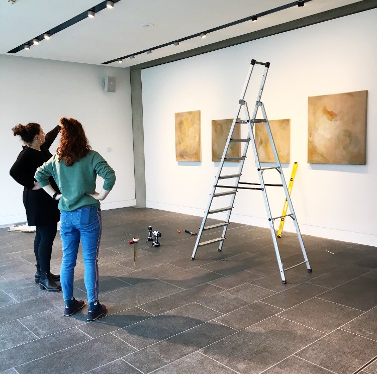 glass_tank's tweet image. It’s #installweek at The Glass Tank and @SPerforms curators Lynn Seraina Battaglia and Holly Daizy Broughton are making key layout decisions for She Performs: The Body, opening Thurs 20 Feb, from 6pm onwards. All welcome to join us for the #privateview!

Artwork: @ala_jazayeri