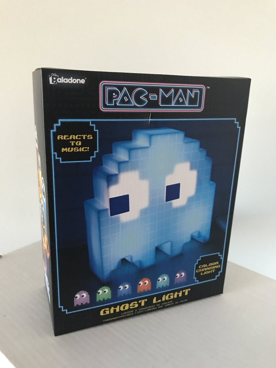 365ofpac's tweet photo. @paladone The previous video is sped up in time-lapse, of course. The actual glow is kind of calming, unlike being chased by actual ghosts in the game itself. #pacman40th #pacman365 #365ofpac #1yearwithpacman #1980s #dotmuncher #pacman40 #retrogaming #paladone #pacmanlight #ghostlight https://t.co/en9YFcImNH