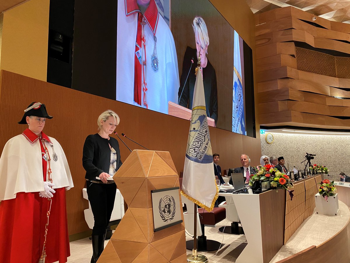 MWLOrg_en's tweet photo. Swiss National Council President @IsabelleMoret extended her welcome the our host country. She shared successful #Swiss initiatives to foster youth engagement and called for increased inclusivity across institutions and organizations. #MWLinGeneva #ClosingStatments https://t.co/EDiht1kJcU