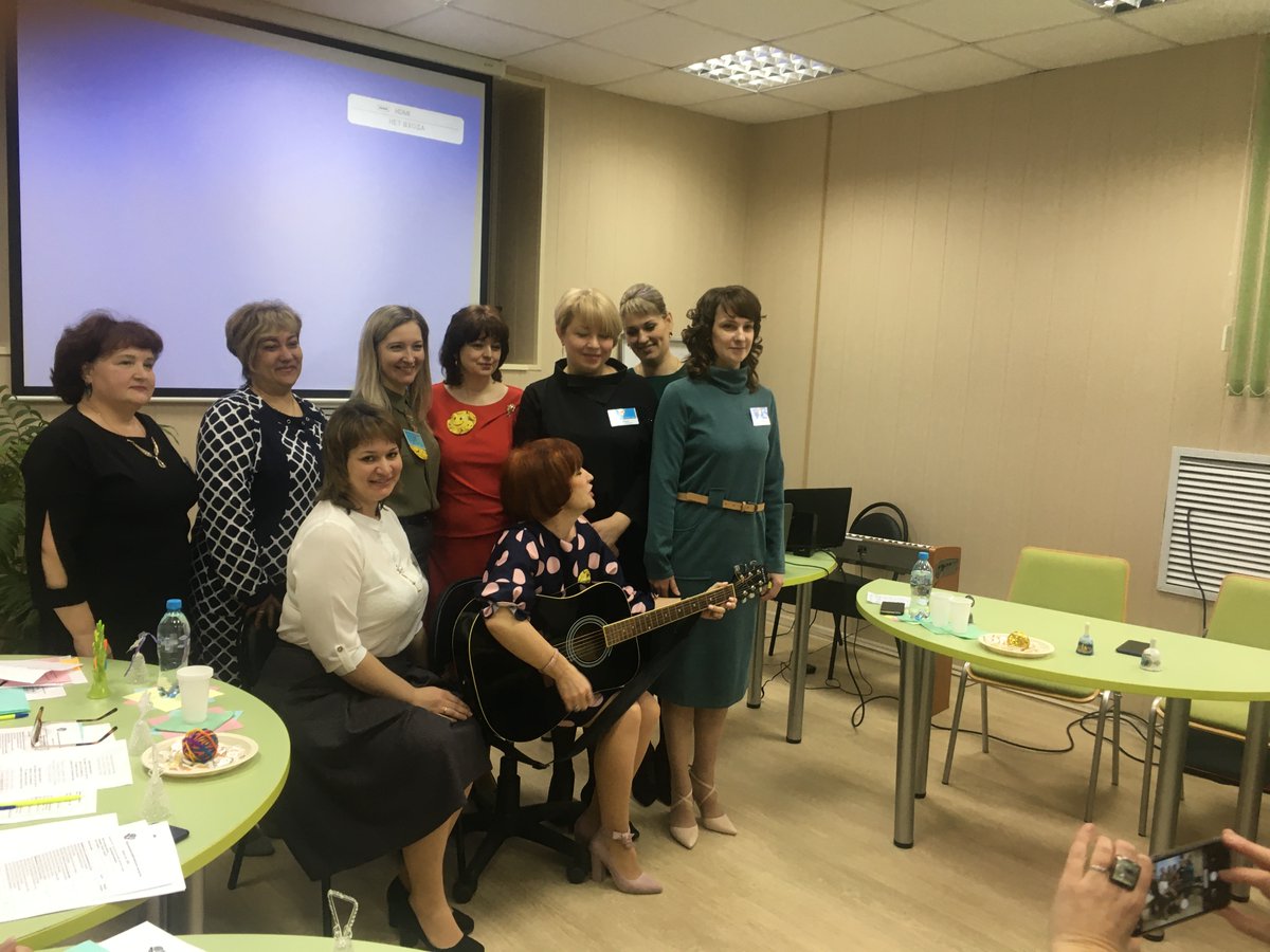 Педагог-психолог #15Березка Баранова Т.А. участвует в областном конкурсе «Педагог года - 2020».  В первый день  представлено педагогическое портфолио педагога – визитная карточка. Желаем Татьяне Анатольевне  успешного воплощения в конкурсе всех задуманных планов и проектов!