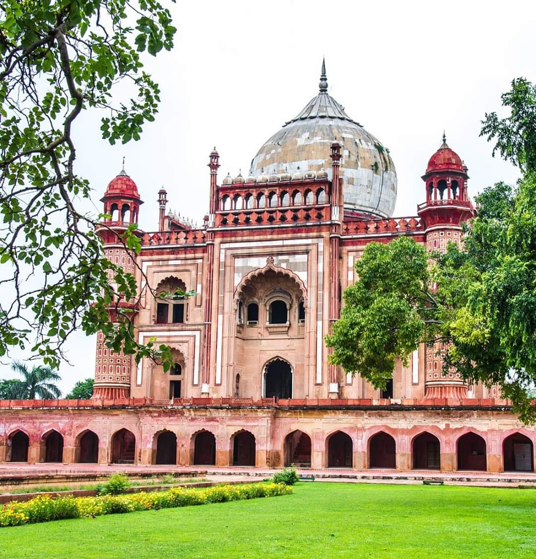 Expedition2Inc's tweet photo. Did you know the Tomb of Safdurjung is a beautiful Mughal style mausoleum located in New Delhi, India.
#india #incredibleindia #safdarjungtomb #delhi #tombsofindia #usa #usatoindia #tourstoindia https://t.co/PayWff689k