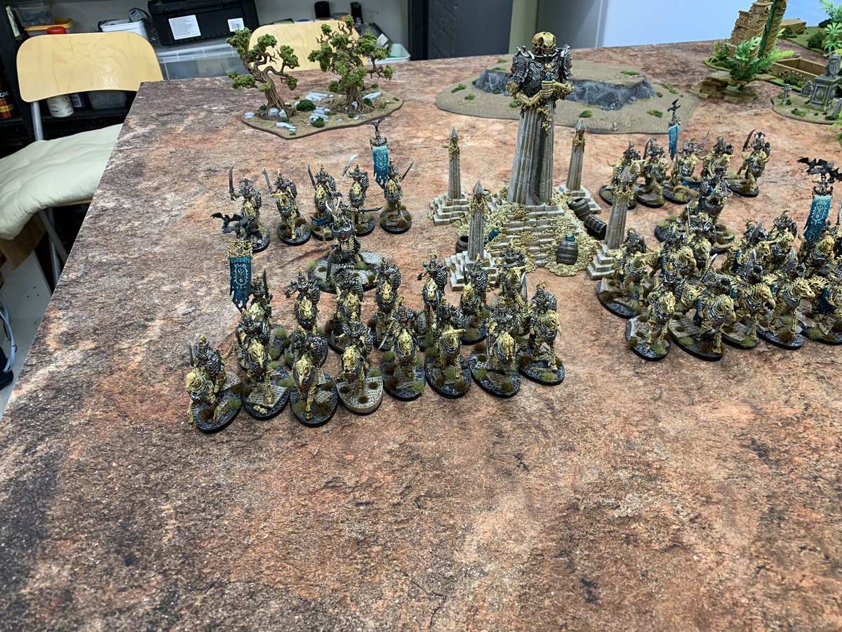 WarhammerGC's tweet photo. So finished my bonereaper army, all contrast bar the metal and red spot colour, total paint time taken about 24hours, #ageofsigmar https://t.co/0A7zs4G2h5
