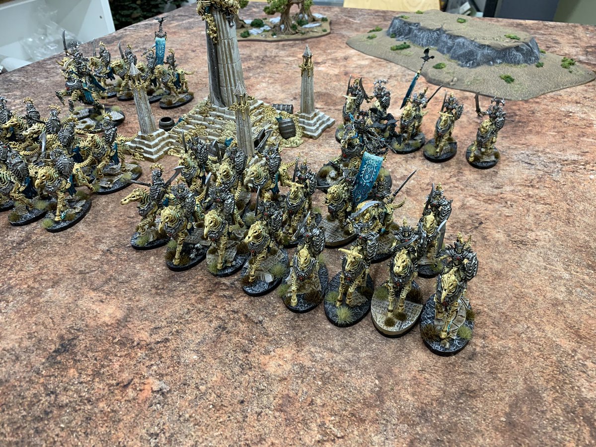 WarhammerGC's tweet photo. So finished my bonereaper army, all contrast bar the metal and red spot colour, total paint time taken about 24hours, #ageofsigmar https://t.co/0A7zs4G2h5
