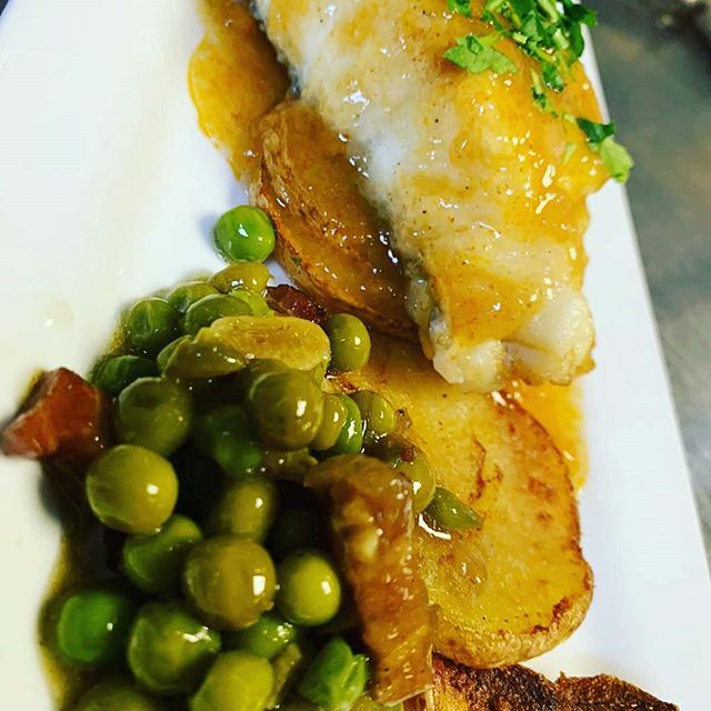 Plats que diuen menja'm #bacalla #skei #menudeldia #tastaelbaixllobregat #Molinsderei #gourmetrestaurant #restaurantesbaixllobregat