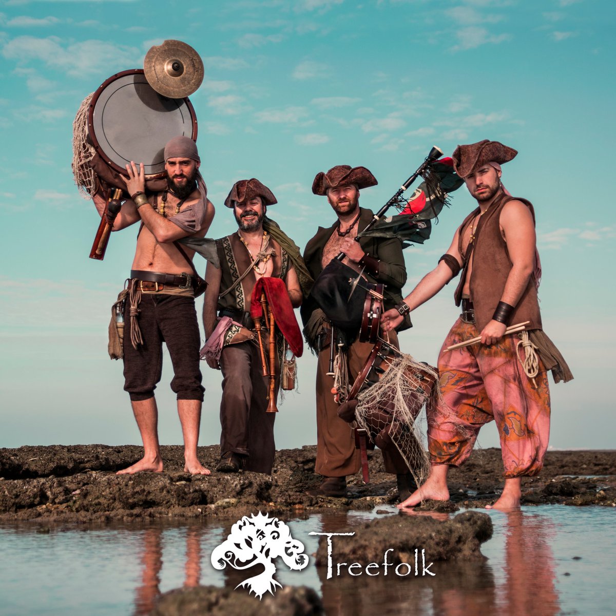 _Treefolk_'s tweet photo. ✅Ya os anunciamos que el 2020 venía con novedades: más música, más ritmos ¡Más treefolk! Y es que ahora Treefolk también está en formato cuarteto 😱😱😱😱

Aunque ya lo habéis visto alguna vez en versión beta, ya es oficial y está disponible!! 👏👏😊

https://t.co/qfedoUdX1h https://t.co/wohHXJ7kQa