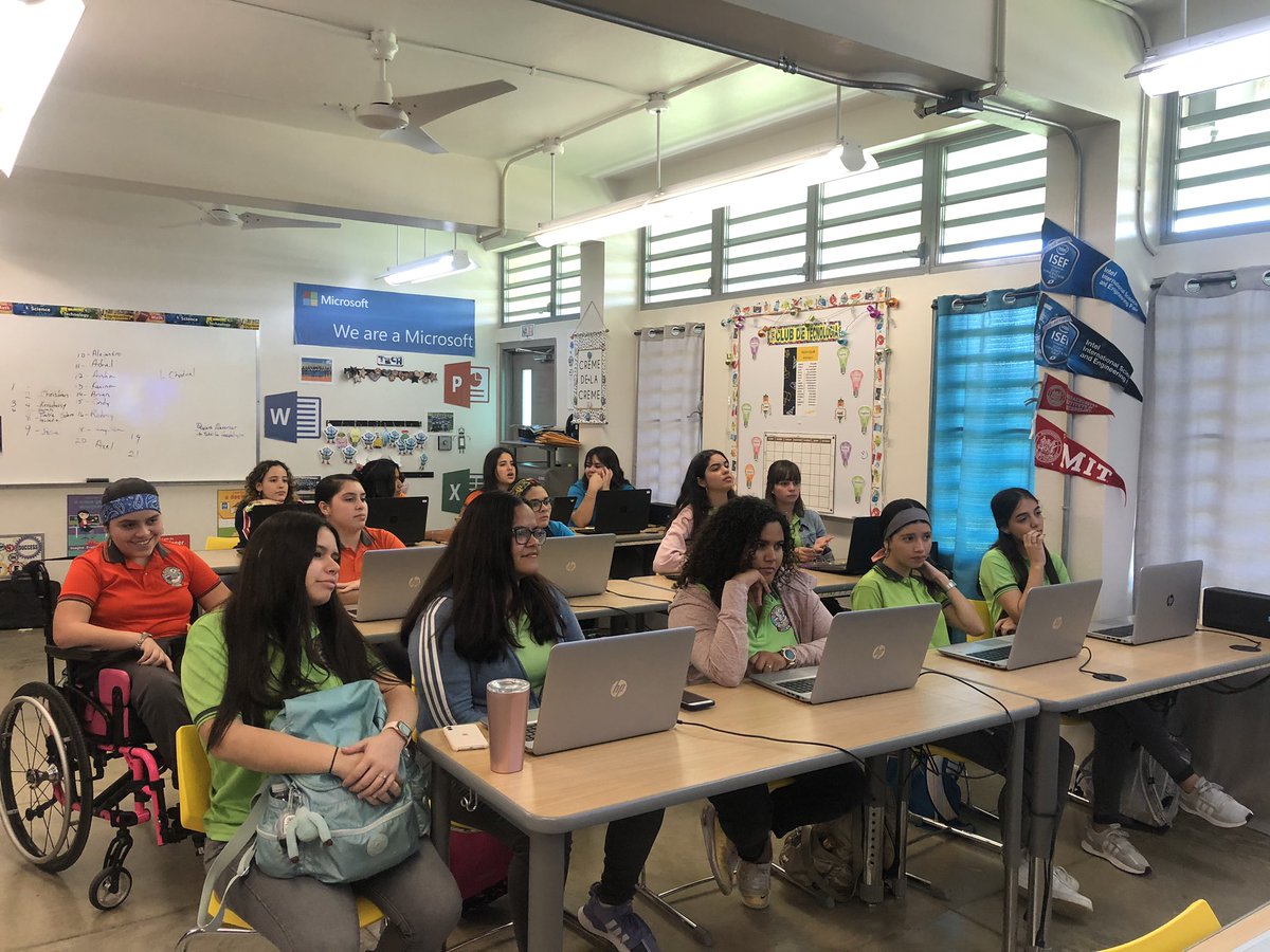 techclubdcg's tweet photo. Las chicas de @CornatePrinces1 y del @techclubdcg de la @EscCarlosGlez participando del #WomenWhoLead Summit. ¡Empoderando nuestras estudiantes! @EDUCACIONPR #WWL20 https://t.co/VVrRM8p77f