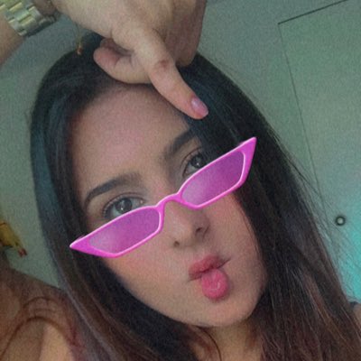 marcardang's tweet photo. #NuevaFotoDePerfil y #eldedito https://t.co/6NNyAIeAPW
