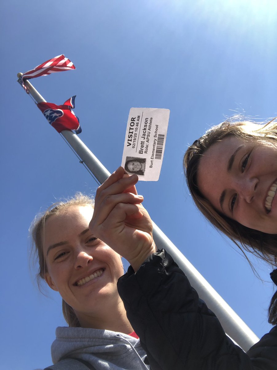 Emily_525's tweet photo. A beautiful day for some Multiplication Bingo at Burt โ๏ธ๐ค #7x5=Team35 @APGovsCup @AustinPeaySB https://t.co/PNm9O0zS3F
