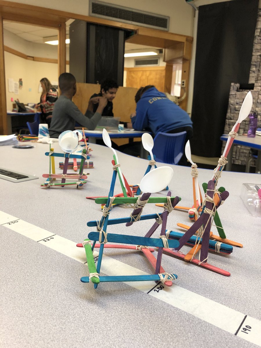 SafarScience's tweet photo. day 1 of the Catapult STEM challenge! putting our 2D plans into 3D reality 🏰 #stem4them ⁦@mhkstem⁩ ⁦@MHKAdmin⁩ ⁦@EWRSD_math_sci⁩ ⁦@EWRSDK12⁩ ⁦@b_santucci⁩ https://t.co/ymJGCxFZTi