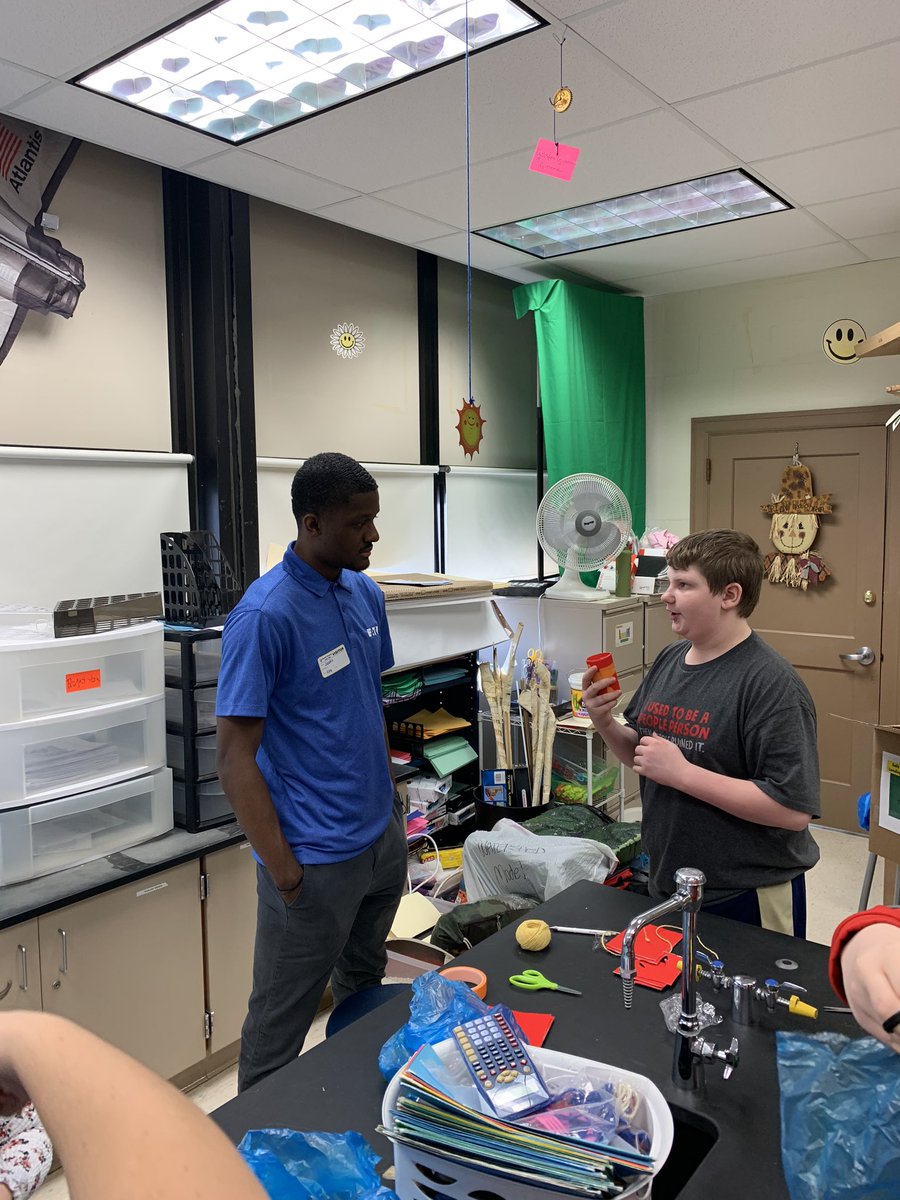 buckeyegirl3's tweet photo. #EngineeringWeek #vikingprideP3 https://t.co/bzpmeTkNk5