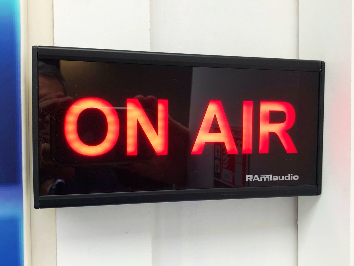 aiokarakuri's tweet image. #ONAIR avec @Europe1 🎙
&quot;Comment améliorer la santé des salariés ?&quot; La réponse de @Numii_IoT avec la 1e #bdd sur le travail humain.
Merci encore pour l&apos;accueil formidable de @EAssayag 
Et au coach du jour; @LaurentChoain
📻 #interview #Europe1