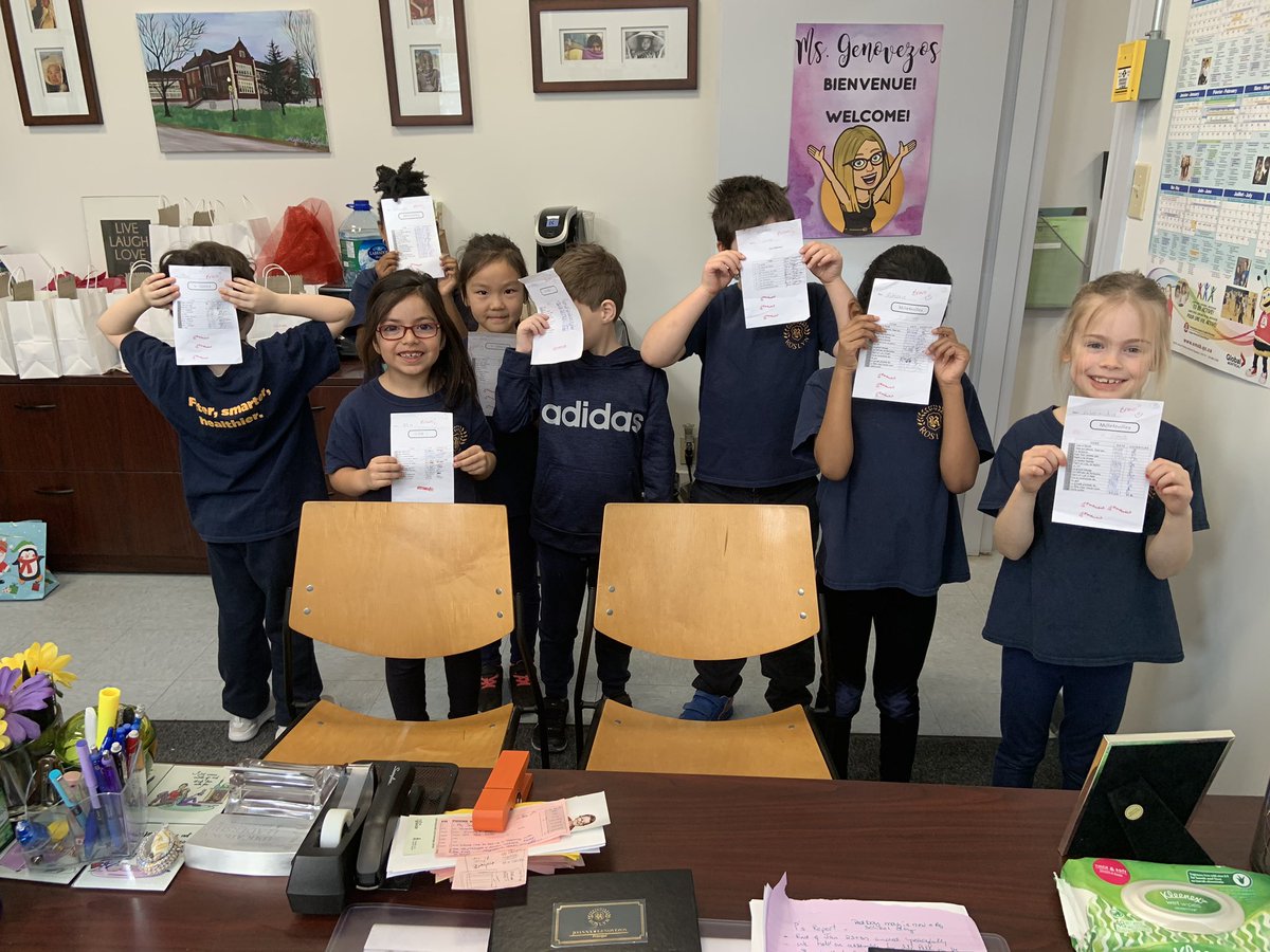 Lire c'est un plaisir! Bravo salle 217 :)