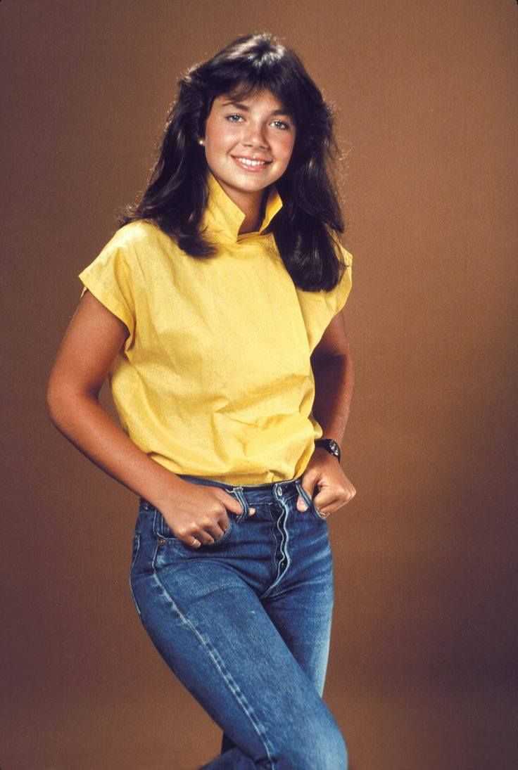 Happy birthday Mallory! Justine Bateman of Family Ties t.v. fame turns 54 today.  
