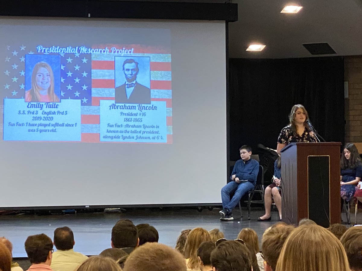 TRINITY_MLUCAS's tweet photo. TMS today! 7th grade English and social studies collaborated on a cross-curricular research project featuring the first 24 presidents.  Students spent weeks on Google Classroom researching, creating, and presenting. #TrinityProud #makingschoolcool @TMSTrinityPride   Impressive!!! https://t.co/gw5hYxf6Dk