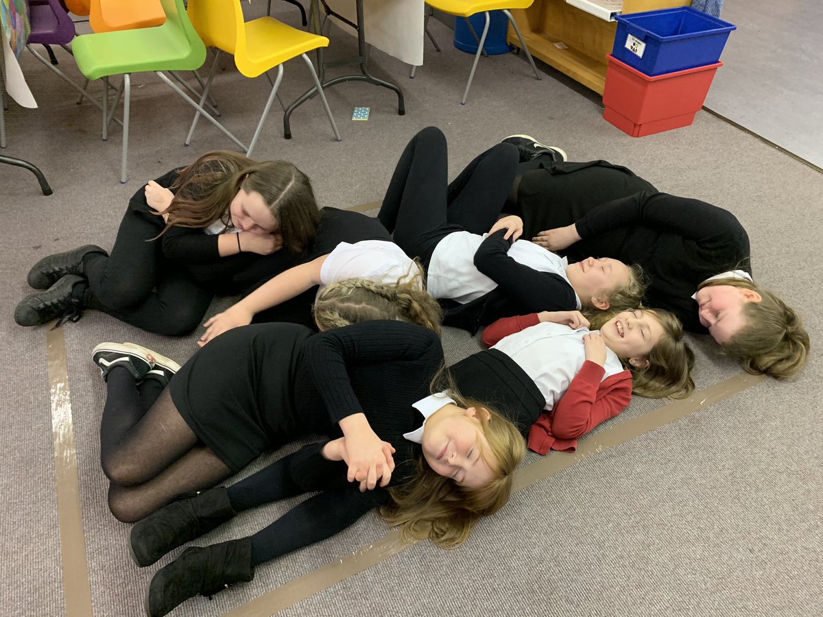 BlairhallPS's tweet photo. P6/7 have been learning about Anderson Shelters today. Apparently 6 people can sleep comfortably in them - we’re not convinced! 😂 #localhistory #ourfamilysstories #contextlearning https://t.co/qd8xyTmlqB