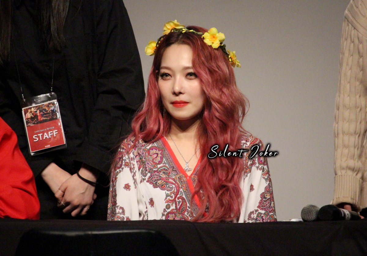 silentjoker19's tweet image. Good night 😁 #KARD #KARD_Bomb_Bomb #BombBomb #KARD_밤밤_Bomb_Bomb #카드 #Somin #소민 #전소민