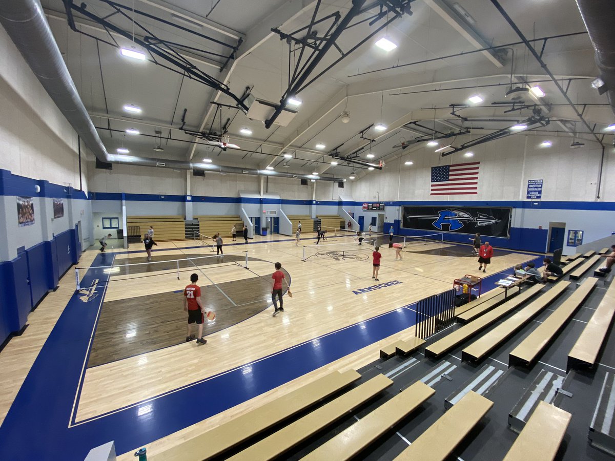 JessRHarrington's tweet photo. Pickle Ball at AMS!! We’re excited to FINALLY play! The kids are loving it...ask them what the “kitchen” is 🧐🏓 @BAMitchell70 @ArmucheeMiddle @ATribePRIDE @JillThacker #pickleball #ams #PhysEd #fcboe https://t.co/9gVBvgcRAR