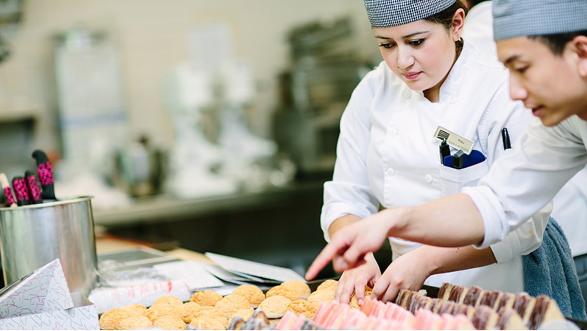 myVCC's tweet photo. Get a head start by planning your Spring 2020 term 📚These #myVCC programs are accepting applications https://t.co/tUZcnOXDou https://t.co/duFOLQEFEZ