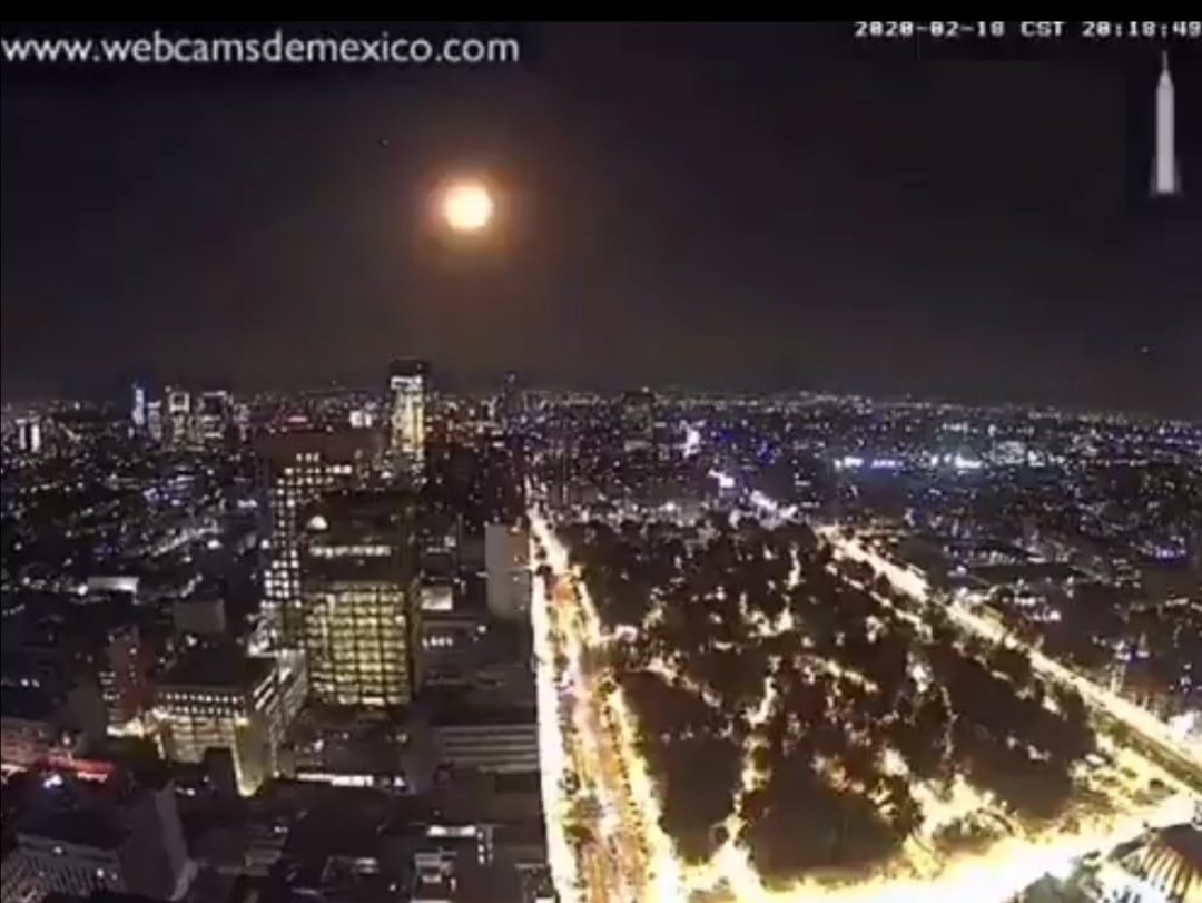 Evamb72's tweet photo. Yes!!! Increíble lo dijo en @UnoNoticias el #12Feb que veía caer un #Meteoro en #CdMx y así fue #PrediccionCumplida @ClubMhoniFan #MeteoroMexico 👏👏 #PrediccionCumplida https://t.co/n824z2jeBH