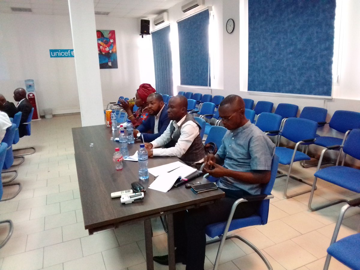 WashRdc's tweet photo. ECHANGE/PARTAGE D'EXPÉRIENCE

Rencontre sectoriel des acteurs WASH en RDC.
@UNICEFDRC @DFID_UK @UKinDRC @mercycorps @Tearfund @ecoe_rdc @Matenda_Steve https://t.co/CvXoZHgvJe