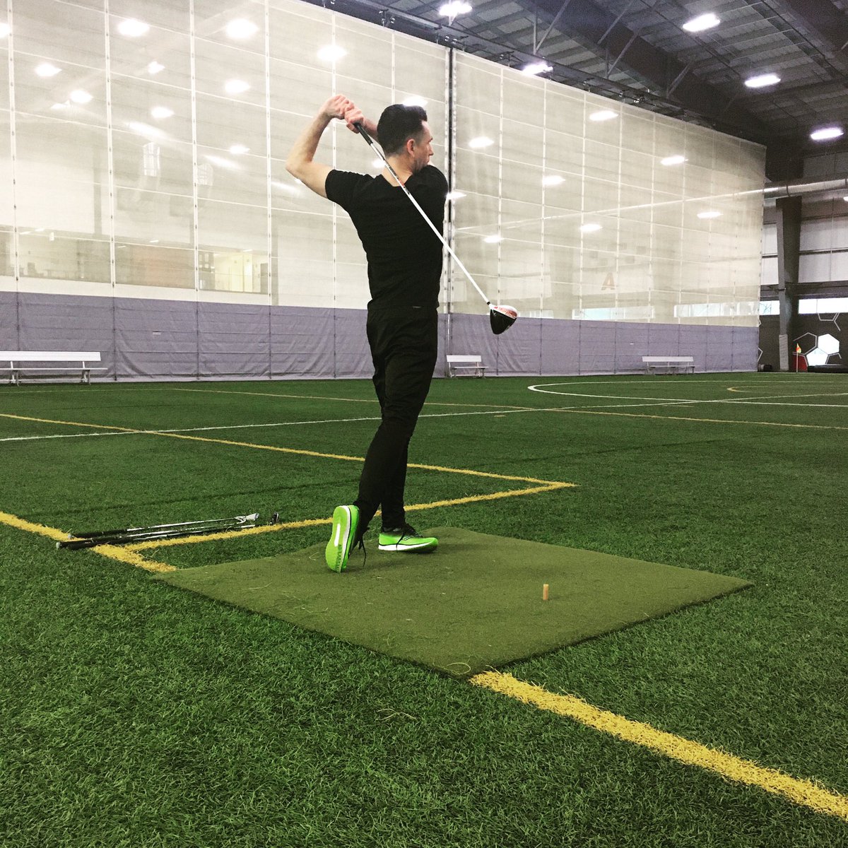 GET READY TO GOLF 
6 week program held at the Axworthy Health and RecPlex on Mondays from 4:15pm-5:15pm April 6-May 11. $90+GST.  
Indoor driving range hitting feel and flight balls made specifically for indoor use.
For more information:
tinyurl.com/UWinnipegGolfP…
