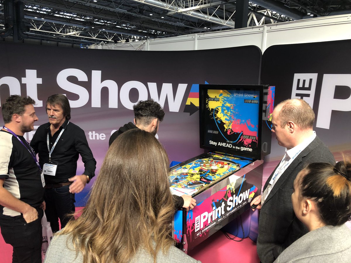 Throwback to #ThePrintShow 2019 - some of our lucky winners with their Golden Ticket prizes! We’ll have even more fantastic prizes on offer at the show this year - don’t forget your Golden Tickets when you visit!