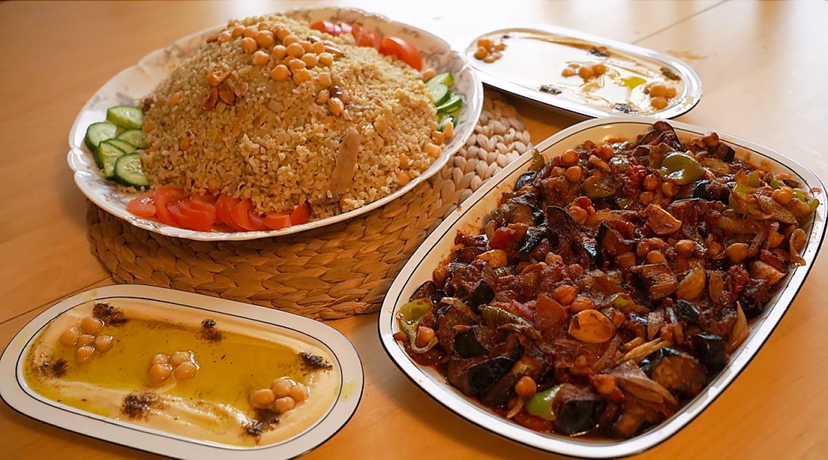 🍴 L'IMA vous invite le samedi 29 février à 18h à un banquet artistique et gustatif autour du pois chiche. Une légumineuse originaire du Proche-Orient, également appelée pois cornu, qui, a conquis l’Europe depuis le Moyen Âge.

► Plus d'infos : bit.ly/3bmpJfO